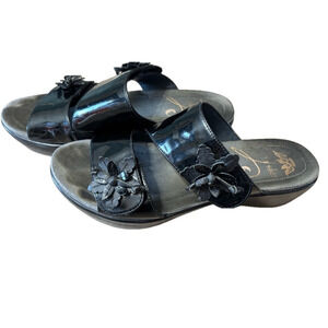 Dansko Black Floral Velcro Patent Leather Women's Slides size EU 39   Or 8,5